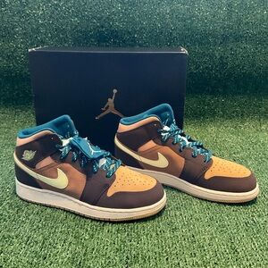 Nike Air Jordan 1 Mid SE GS 'Cacao Wow